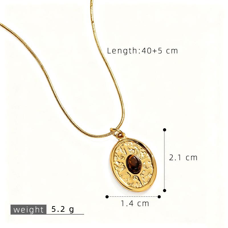 Retro European and American Tiger Eye Necklace: Women's Clavicle Chain with Light Luxury and Trendy Sweater Style