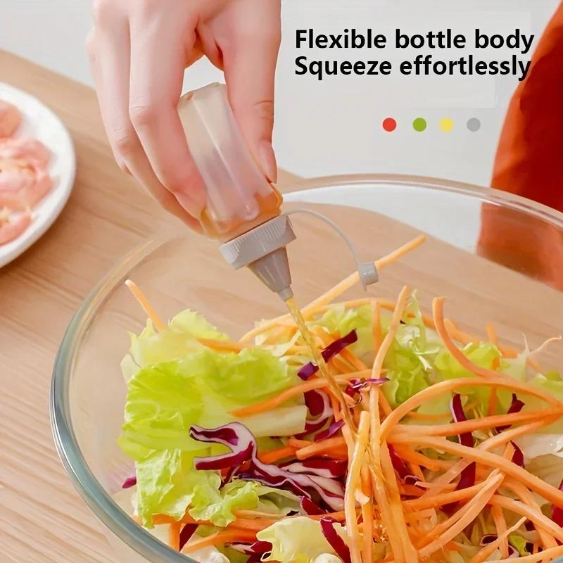 4Pcs/Set Mini Squeeze Bottles Ketchup Condiment Sauce Bottle Honey Mustard Salad Dressing Sauce Bento Container Kitchen Tool