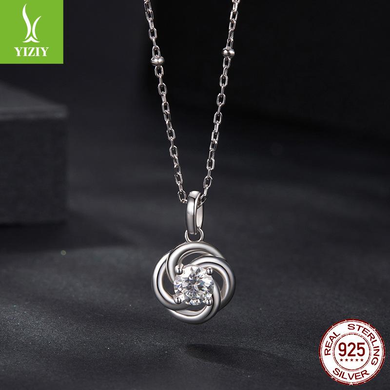 Cross-Border Four-Leaf Clover Moissanite Necklace Women'S Light Luxury Niche Simple High-End Sense S925 Silver Collarbone Chain