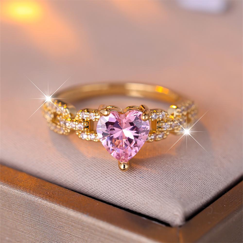 Elegant Pink Crystal Heart Stone Ring Romantic Love Heart Engagement Rings For Women Dainty Gold Color Wedding Band Boho Jewelry