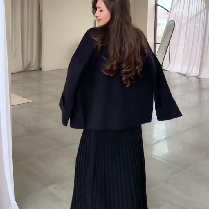 2025 Autumn/Winter Casual Solid Color Round Neck Loose Sweater & Skirt Set