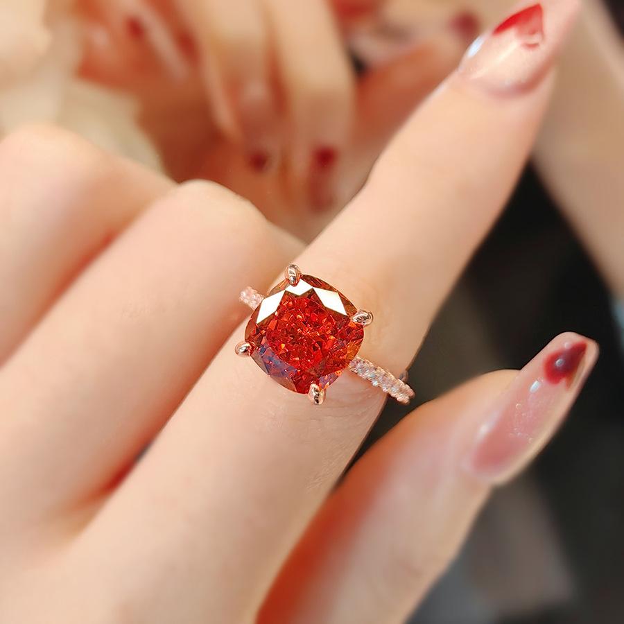 Premium Ice Flower Cut Medela Small Sugar Cube Ring Luxury Caramel Color Purple High Carbon Diamond Rose Gold Diamond Ring Women