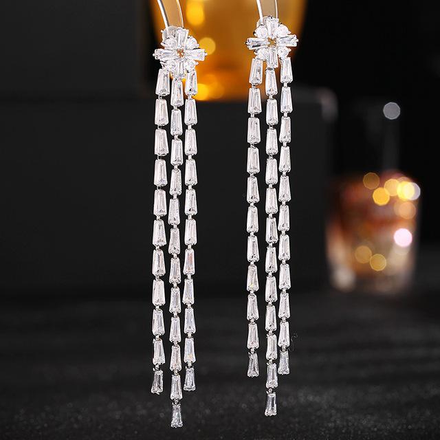 

Европейская и американская мода, преувеличенные длинные висячие серьги с кисточками для женщин, серьги-капельки из серебра 925 пробы с иглами и цирконием золотой
