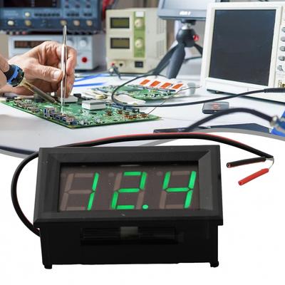Voltmetro LED affidabile a 2 linee Intervallo di tensione CC 4,5 V 30 V Display Rosso Blu Verde