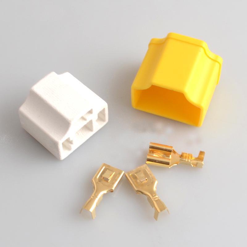 H4 Car Headlight Bulb Socket with Pure Copper Wire & Heat-Resistant Ceramic Holder