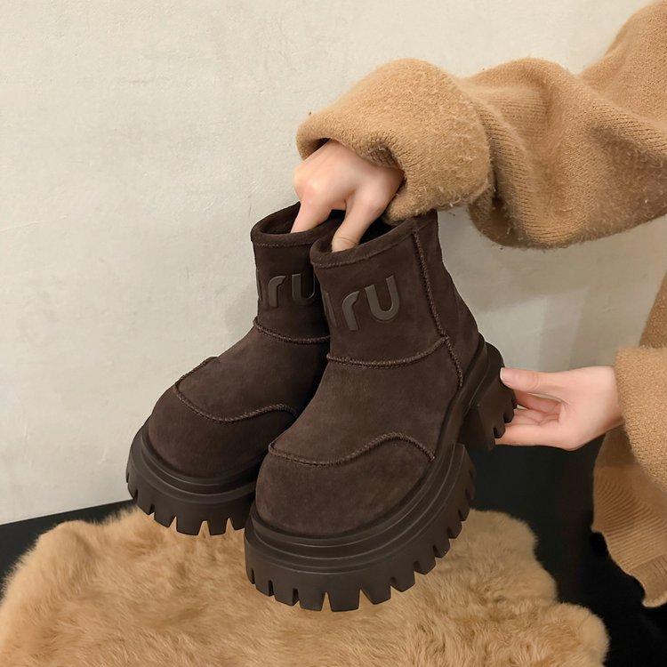 

2025 winter new short boots platform Martin boots women s boots sleeve versatile fashion cotton shoes velvet thin boots tide 40 темно-коричневого