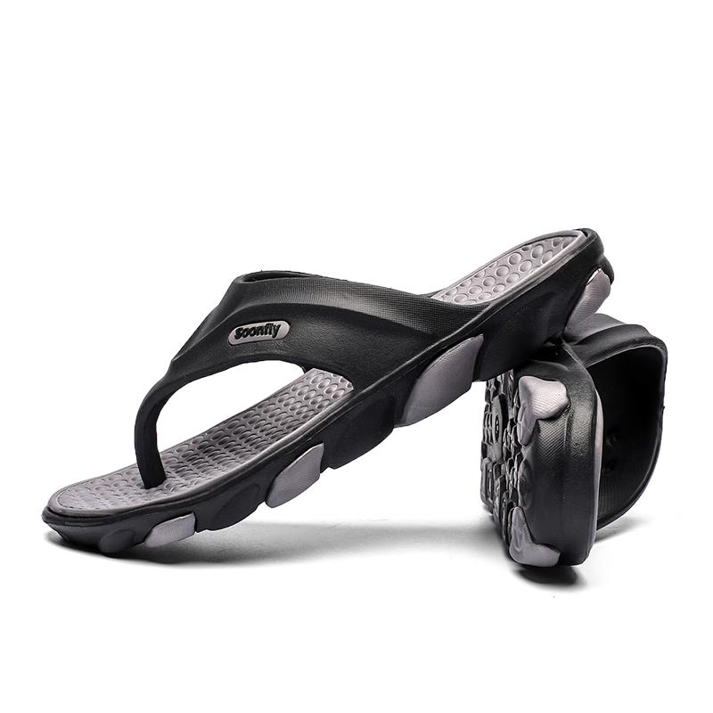 Flip Flops for Men Breathable Sandals Outdoor Slippers Summer Beach Sandals Quick Dry Shoes Men Casual Slippers