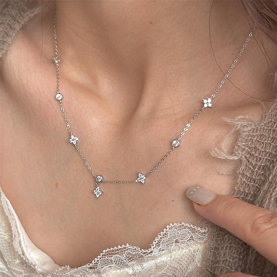 Yupsk Inlaid Zircon Four-leaf Flower Chain Necklace for Women New Niche Light Luxury Fashion Collares Choker Accessories