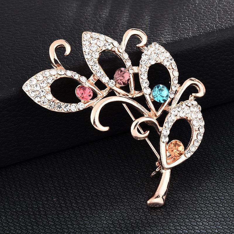 High-End Korean Alloy Scarf Buckle with Diamond, Pearl, and Brooch Pin Accessories