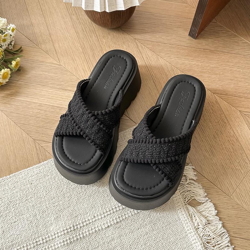 Muffin thick bottom heightening cross with cool slippers women's summer wear 2025 summer new bohemian beach slippers