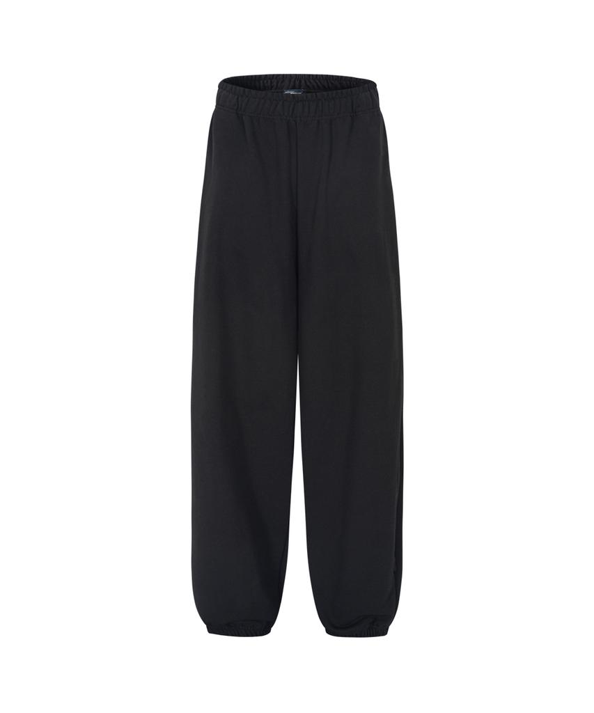 Peullijeunopallou New Hailey Jogger (Black)