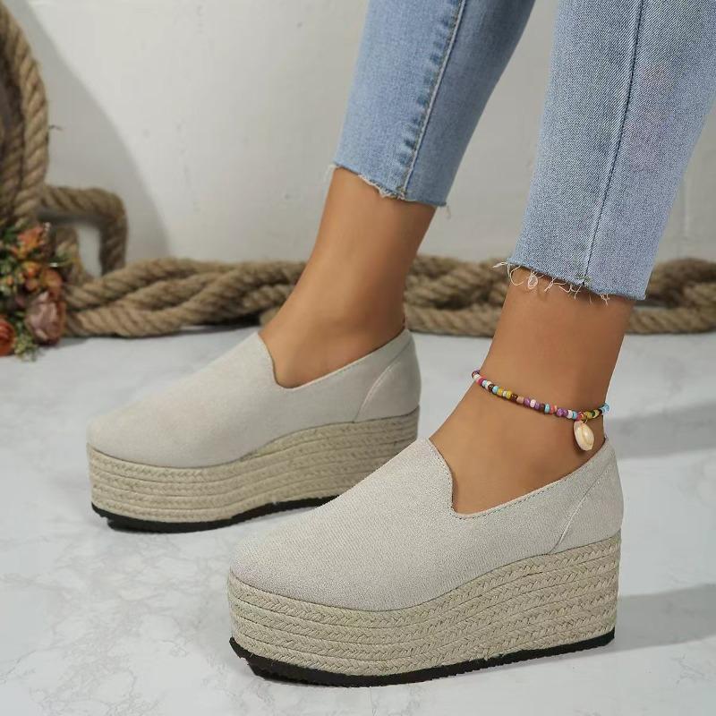 Chaussures décontractées à enfiler une seule chaussure tissées en paille grande taille pour femme à talon compensé chaussures simples