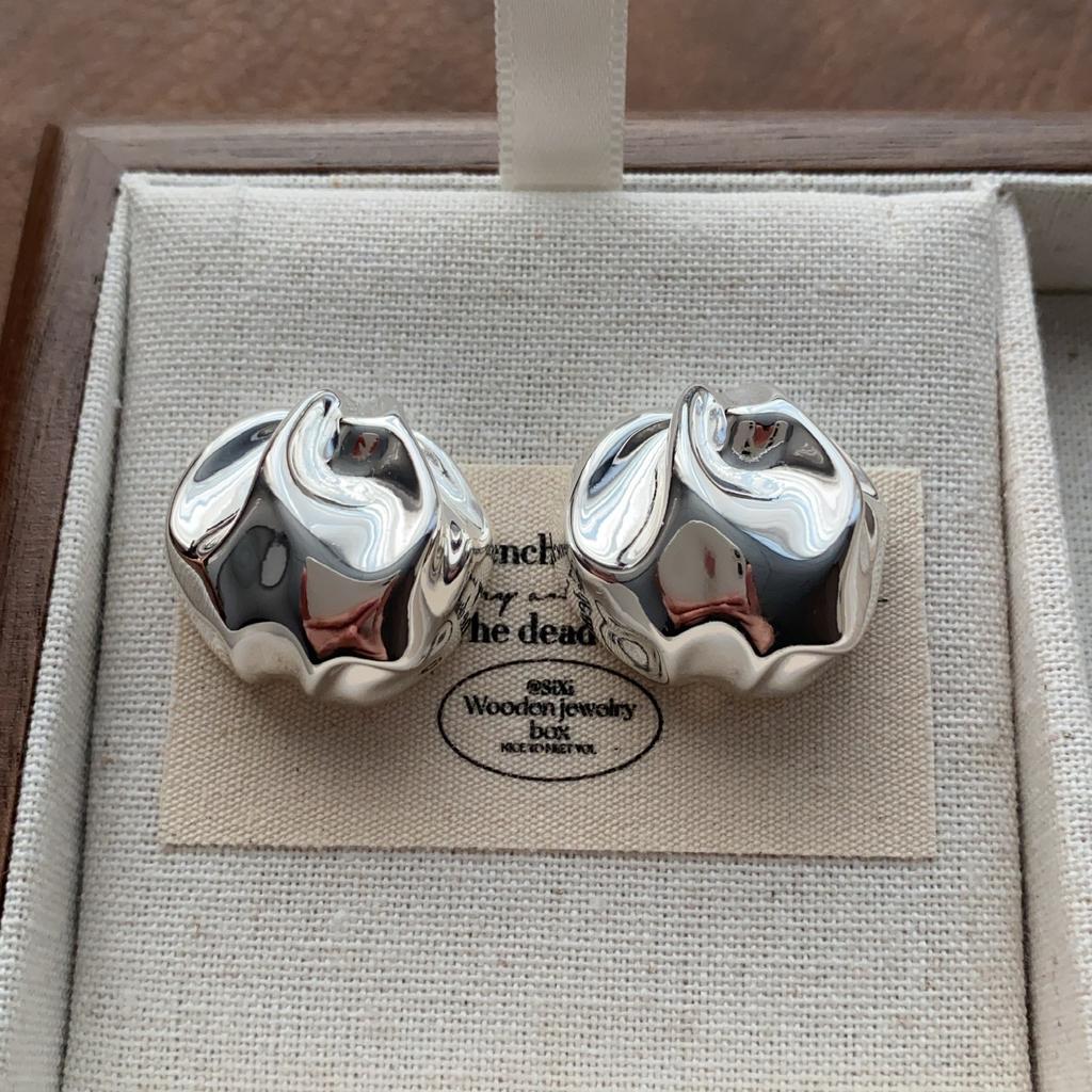 New unique twist metal stud earrings smooth polished earrings simple cold wind earrings