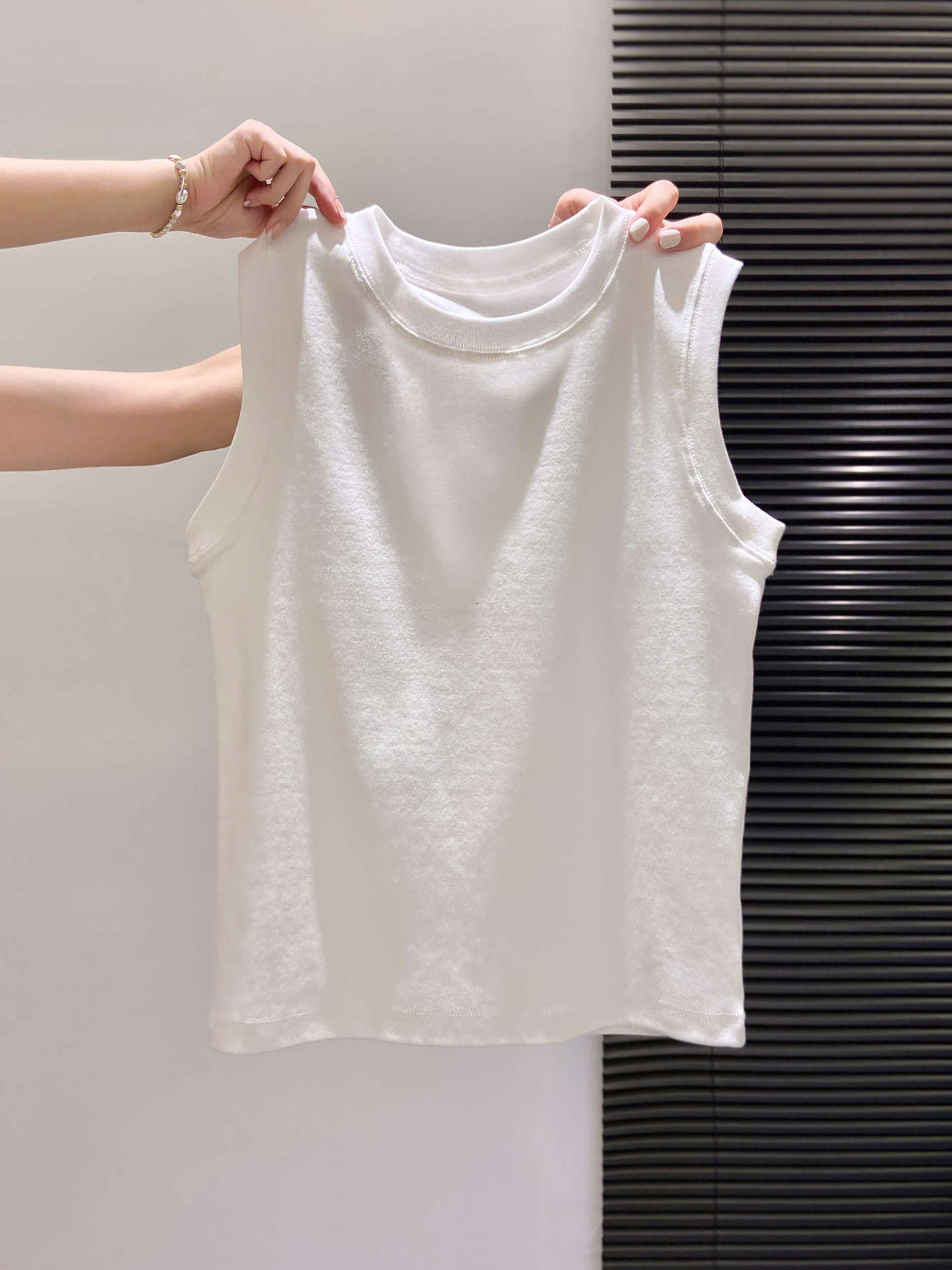 

Premium sense I-shaped sling vest women s summer solid color versatile bottoming shirt inner top basic cotton vest XL білий