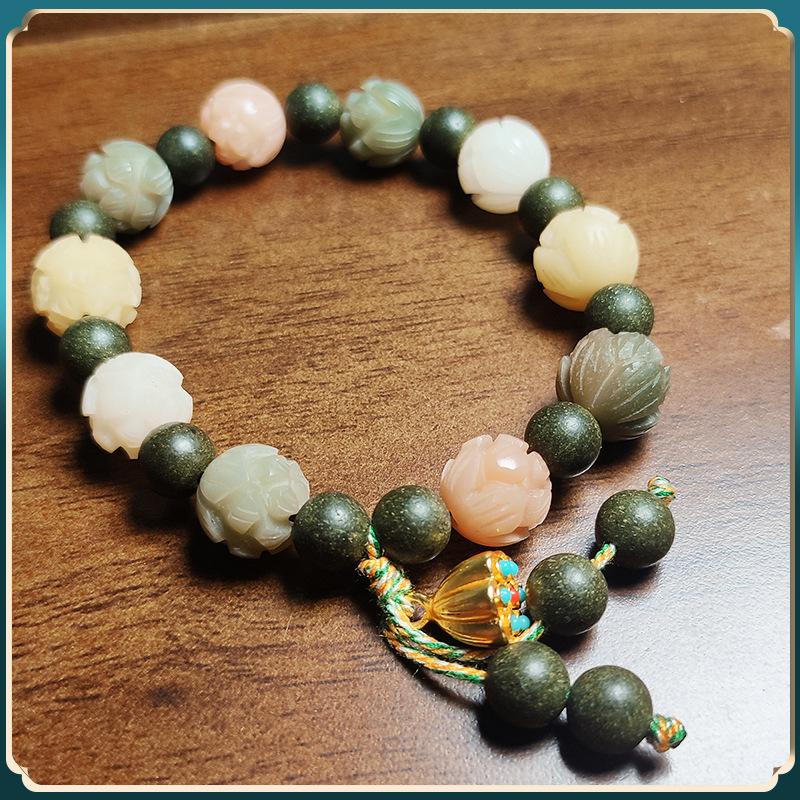 

Lotus Bodhi Chinese Medicine Bracelet for Wealth and Peace, Multi-treasure for Friends, Wealthy, Natural Medicinal Fragrance, Mixed Fragrance Bead 8mm*15Piece