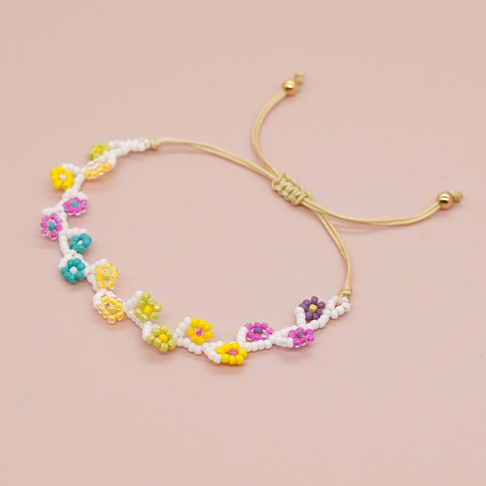 Daisy Peach Blossom DIY Bracelet Kit: Hand-Woven Friendship Gift for Girlfriend