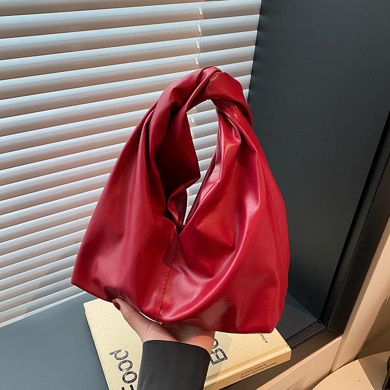 Trendy Personality Simple Portable Lazy Wind Casual Large Capacity Commuter Wind Single Shoulder Underarm Tote Women's Bag