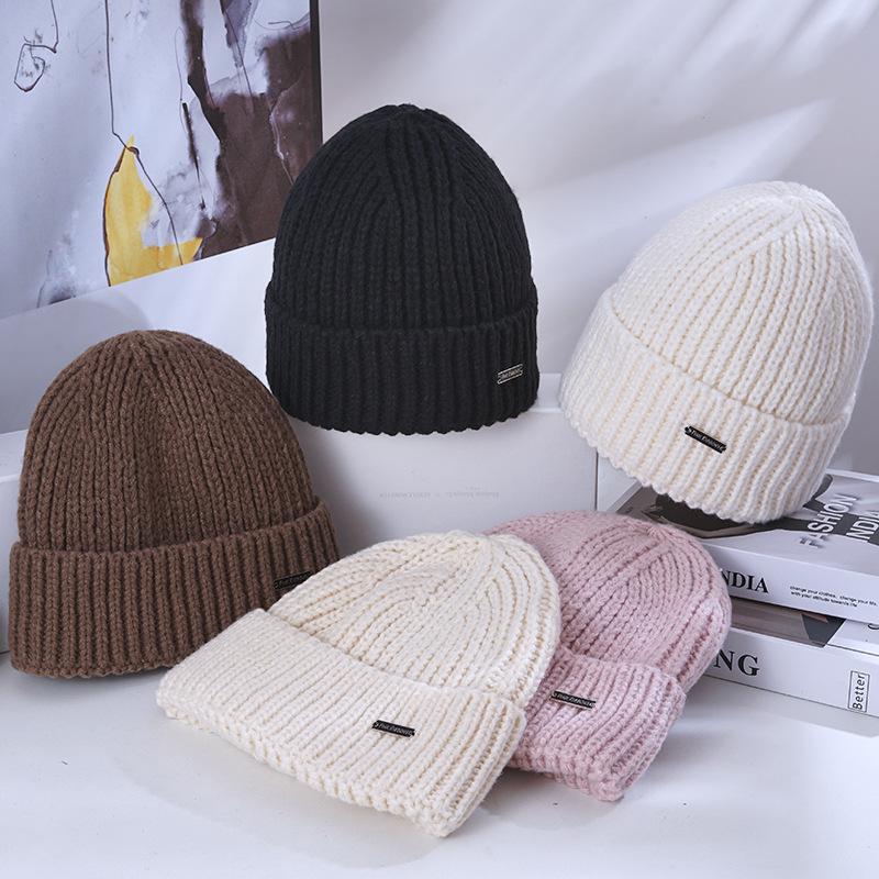 Women's Winter Warm Knitted Hat Korean Style Versatile Big Head Circumference Showing Face Small Windproof Ear Protection Wool Hat