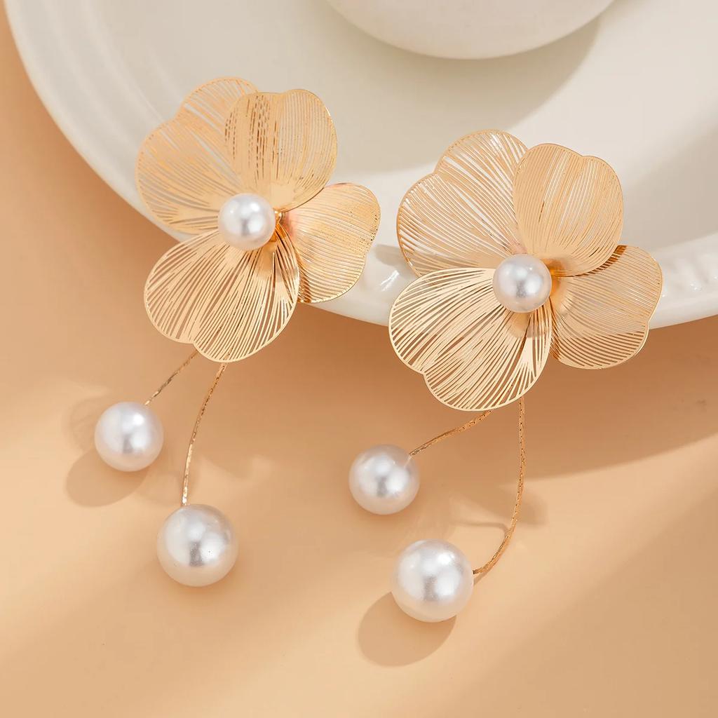 Women's Romantic Flower Petal Long Tassel Drop Earrings Trendy Imitation Zircon Hanging Piercing Wedding Zircon Gift