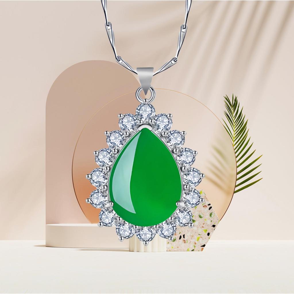 Yi Hua Petal Green Jade & Chalcedony Pendant Clavicle Necklace