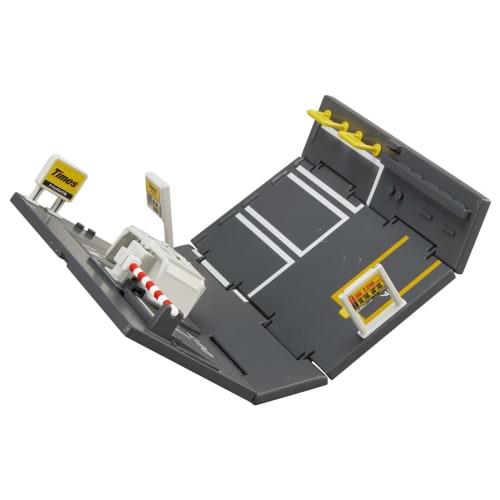 TAKARA TOMY "Tomica Tomica Town Times Parking" Mini Car Toy Unisex 3 Years Old and Up Toy Safety Standards Passed ST Mark Certification TOMICA