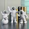 Kleiner Astronauten-Anhänger - Weltraummann-Dekoration für Wohnzimmer, Zuhause, Weinschrank oder als Einweihungsgeschenk
