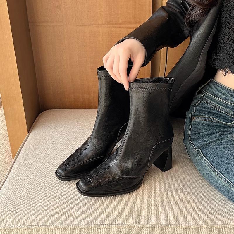 Spot version~ Korean soft leather thick heel square head small short boots retro elastic thin boots women's rear zipper high heel single boots