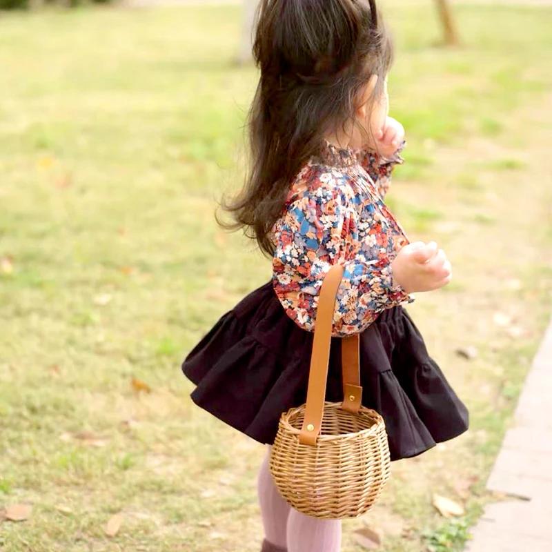 Ručně pletený úložný košík Malý košík na květiny Dekorativní ratanový pletený Mini ruční dívčí košík Na svatbu Domácí dekorace