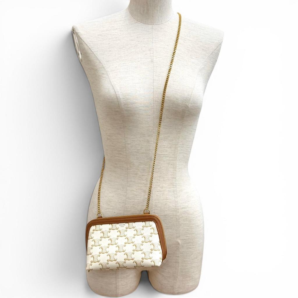 Excellent CELINE Shoulder Bag Logo Chain Clutch Bag off white Triomphe canvas Used