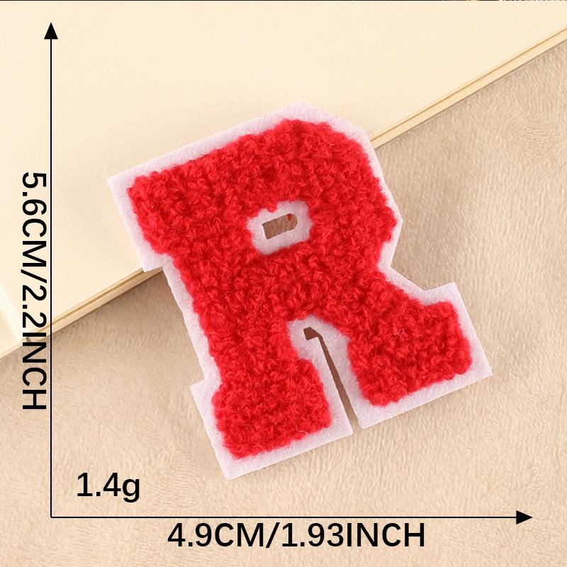 

Большая вышитая нашивка с английскими буквами - аксессуар для одежды своими руками