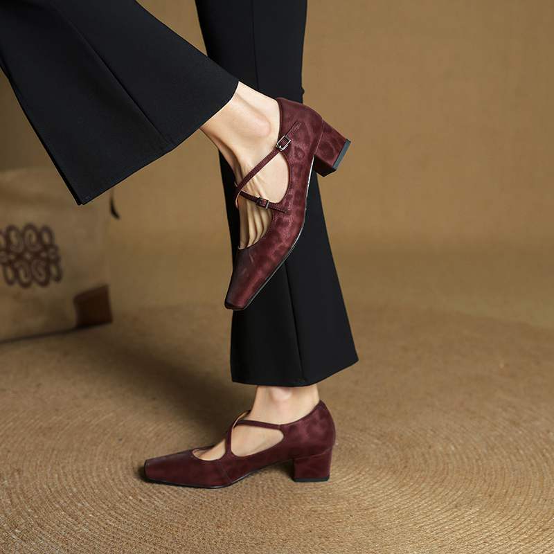 Krazing Pot Full Grain Leather Fashion Spring Autumn Med Heels Women Square Toe Buckle Straps Shoes Leopard Shallow Pumps