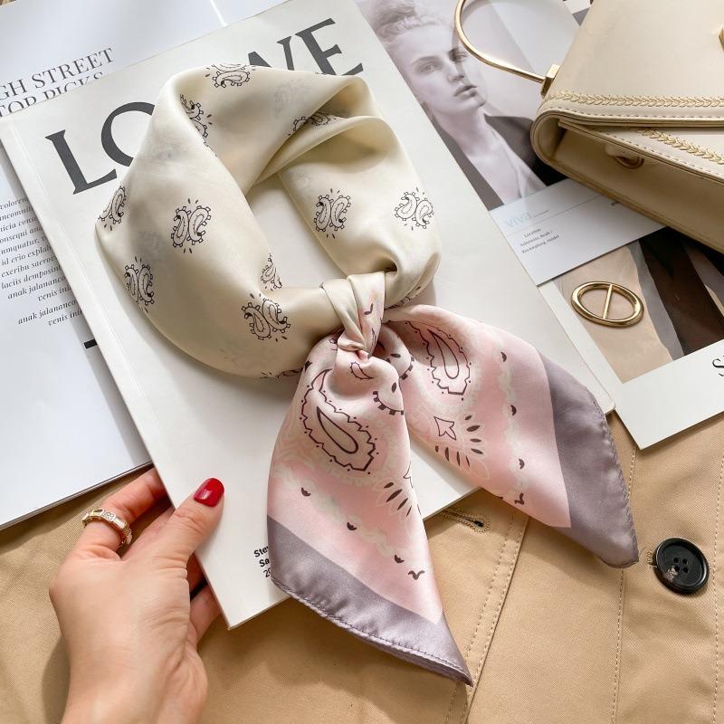 Zhang Ruonan silk scarf women's spring and summer new fashion retro accessories scarf neck high-end small square scarf