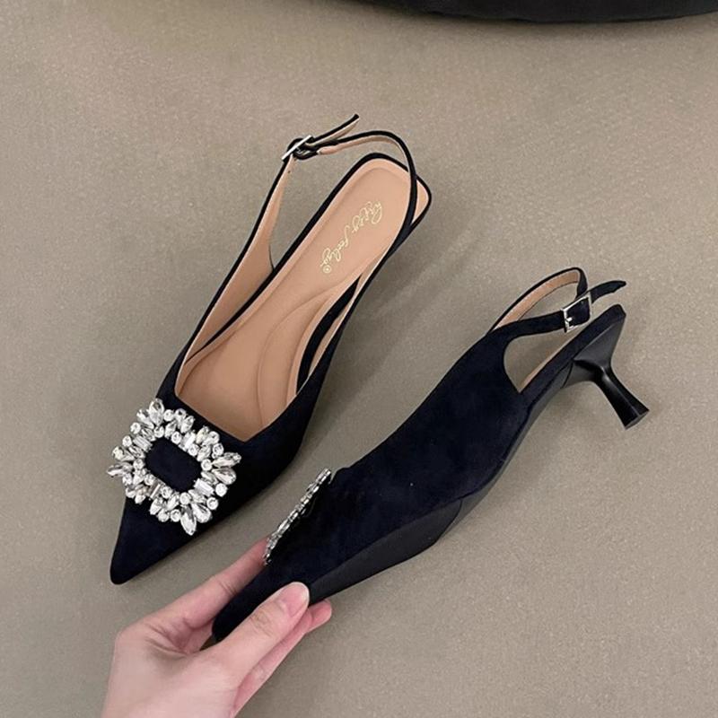 Mode SUOJIALUN 2024 Sommar Nytt Märke Dam Sandal Mode Smalt Band Damer Eleganta Gladiator Sandaler Utomhus Klänning Tofflor Sandal Sko