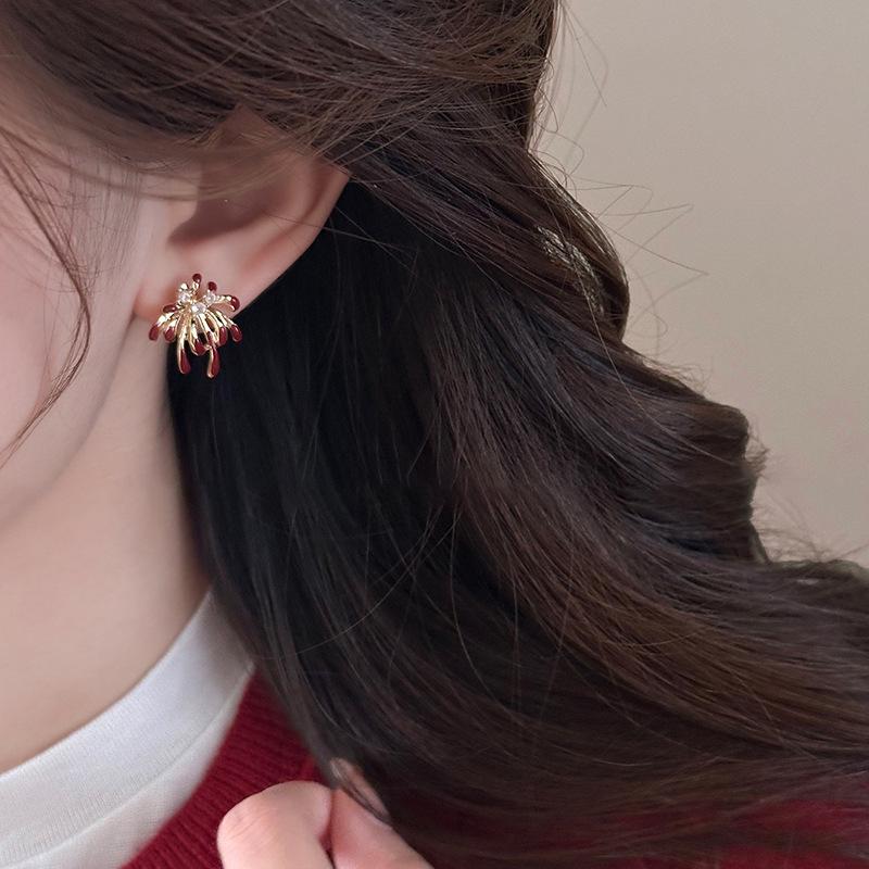 Diamond Inlaid Silver Needle Firework Earrings: Luxurious Autumn/Winter Studs for Women