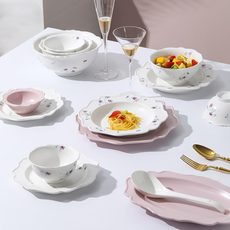 Veselă Ceramică Roz Inimă de Fată Farfurii Mici Florale Farfurii Bol Lingură Combinație Casnică Valoare Ridicată Bol de Orez Farfurie pentru Friptură