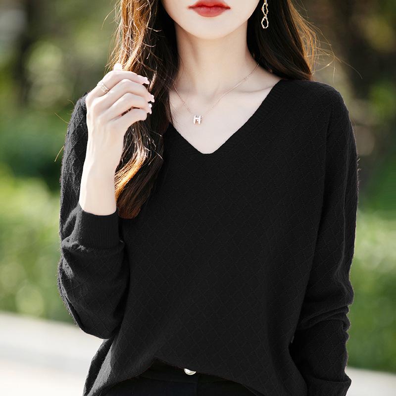 Autumn and Winter Pullover Knitted Sweater Women's V-neck Slim Bottoming Shirt