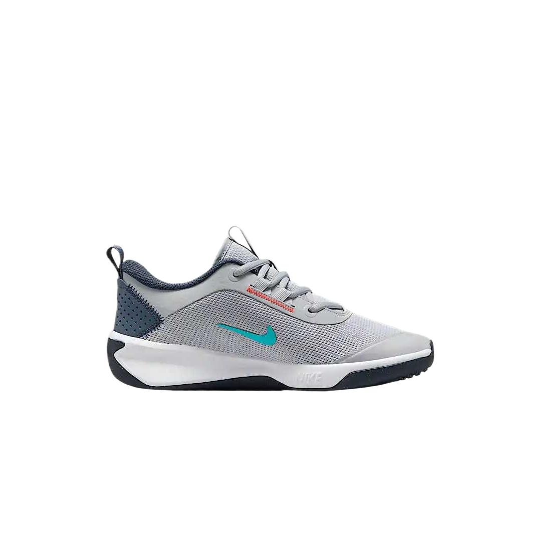 

New Nike Omni Multi Court Cushioning, Breathable, Balanced Low Top Kids Training Shoes Wolf Gray Teenagers DM9027-010 36