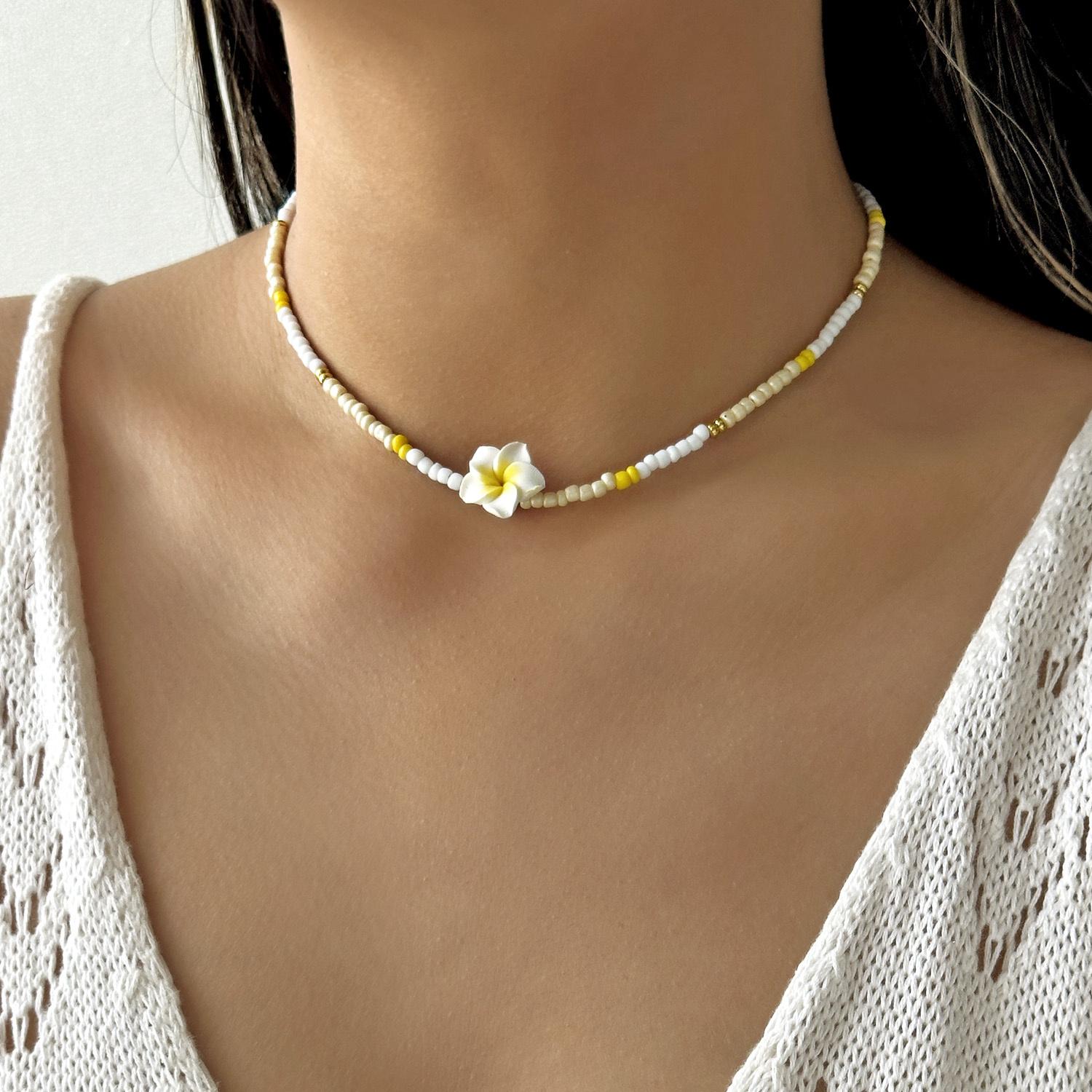 

Bohemian Beach Beaded Choker Necklace for Women Hawaiian Pink Yellow Hawaiian Flower Pearl Necklaces Summer Vacation Jewelry
