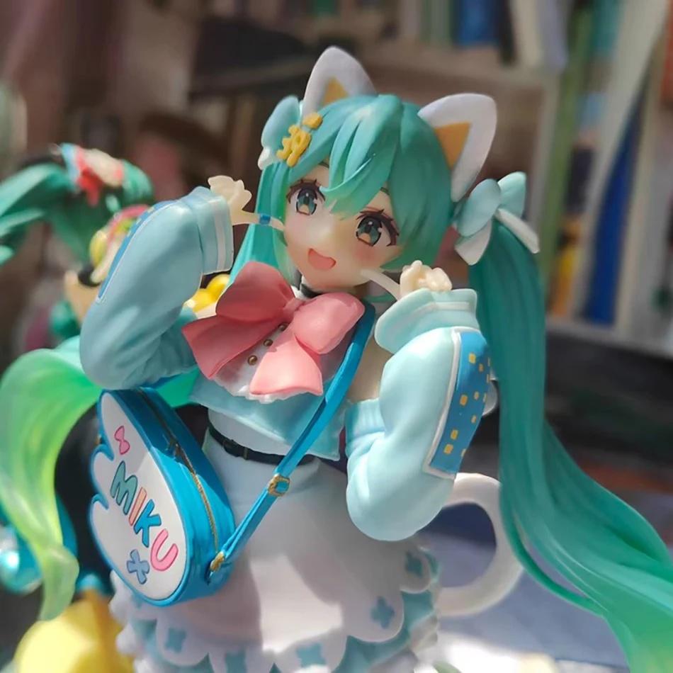 Original Fashion Hatsune Miku Anime Figure Action Figurine Model Collector Toys Hatsune Miku Banpresto Collectible Gift