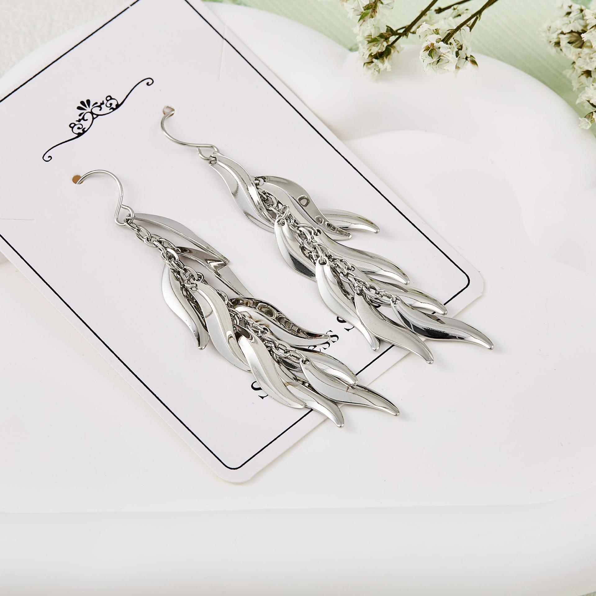 

European & American Elegant Liquid Drop Stud Earrings - Women s Fashion Niche