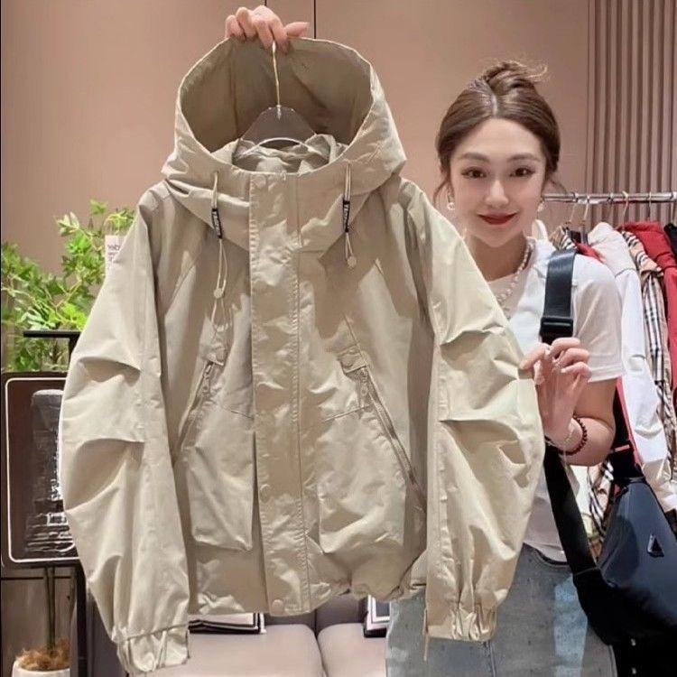 Loose Windbreaker Jacket for Middle Aged Women Fashionable Spring Autumn Hooded Casual Coat