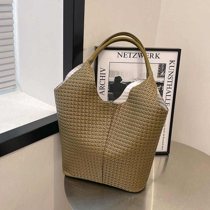 Retro Large-Capacity Bag Women'S Fashion Simple Shoulder Bag Soft Surface Casual Commuting Texture Tote Bag