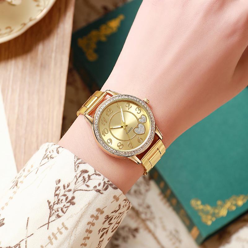 Classic Heart Shape Quartz Watch For Women With Diamond Accents And Alloy Steel Band