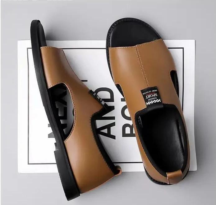 

Мужские сандалии 2025 года, новые дышащие пляжные туфли, полые, модные, нескользящие, верхняя одежда, повседневные, большие размеры, кожаные сандалии для мужчин 44 коричневый