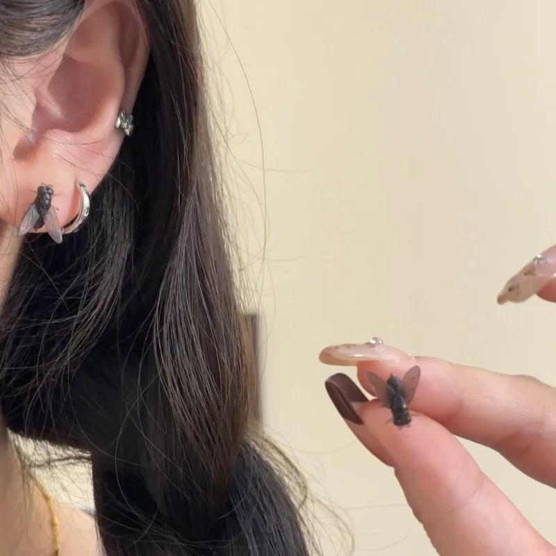 Creative Abstract Flies Earrings for Women Funny Simulation Stud Earrings Party Jewelry Friends Gift