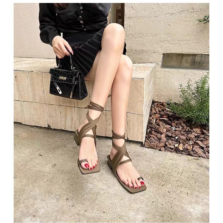 

2025 Summer New Large Size Women s Shoes 35-40 Roman Sandals with Skirt Silk Fairy Style Toe Covering Versatile Rubber Bottom 35 коричневый