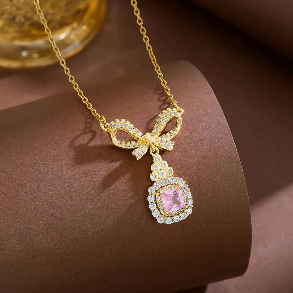 European and American new gradual change butterfly necklace women's fashion pendant necklace collarbone chain accessories wholesale