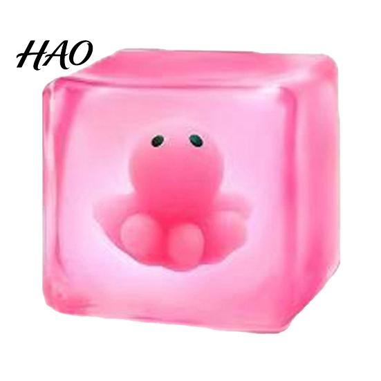 Portable Stress Cube Toy Glow-in-the-Dark Toy, Relief Squeeze Transparent Sensory Clear with Luminous Sea Animal Inside