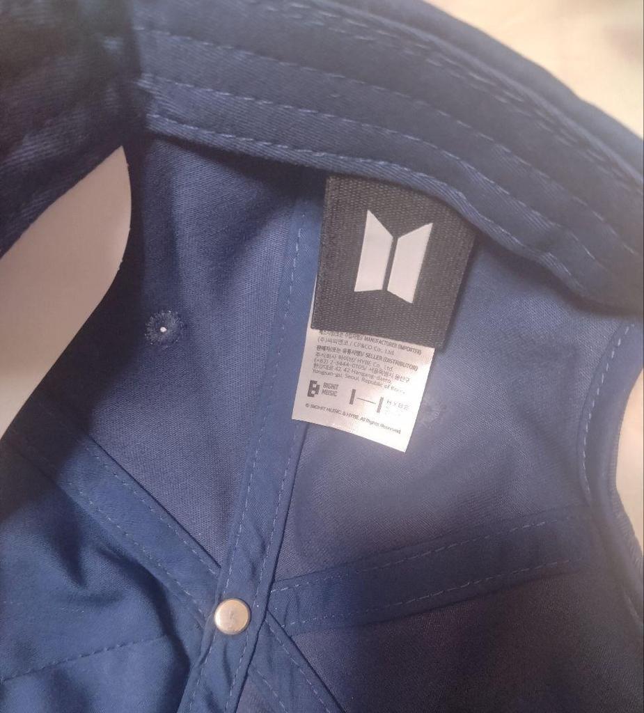 [USED] BTS V Tae Layover Cap Official