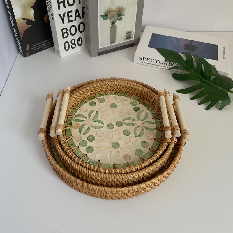 Vintage Handmade Rattan Woven Tray Boho Style Natural Colorful Shells Weaving Basket with Wood Handle Home Decor Serving Trays